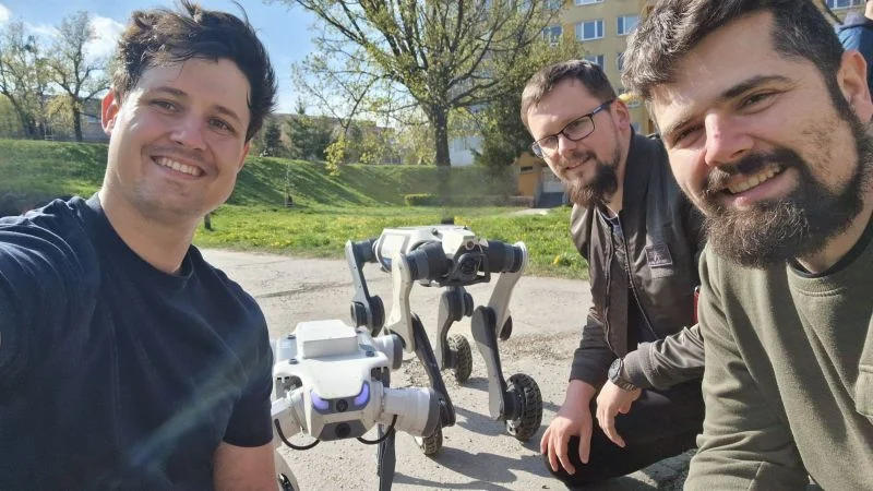 From the Lab to the Field: Testing DEEP Robotics M20 Pro and Lite3
