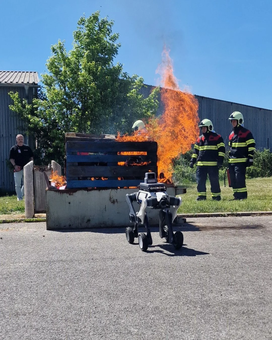 Robotics for Firefighter Safety: Invelogy Tests New Possibilities at Košice Airport